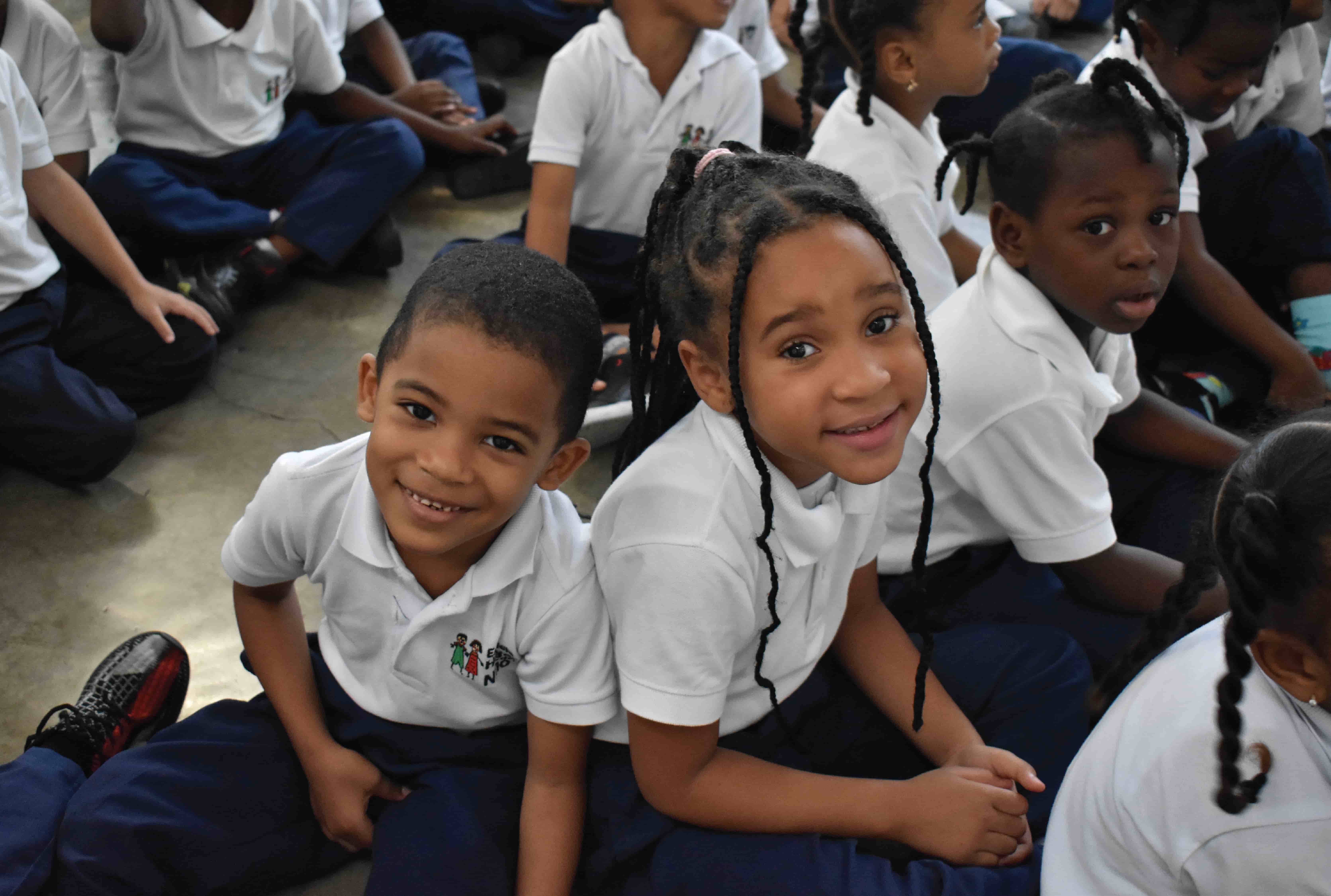 Estudiantes del Hogar del Niño