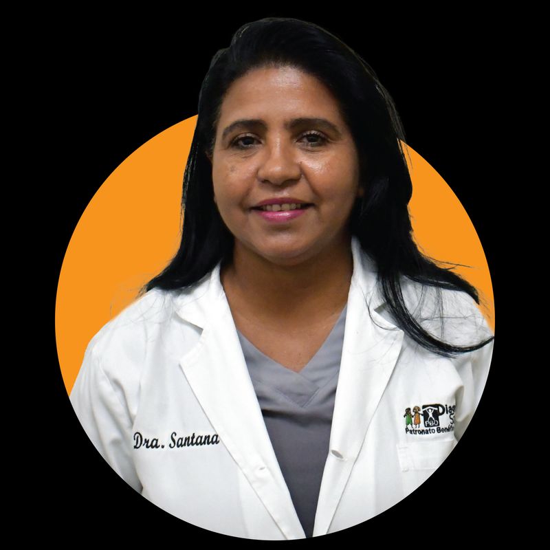 Dra. Alexandra Santana
